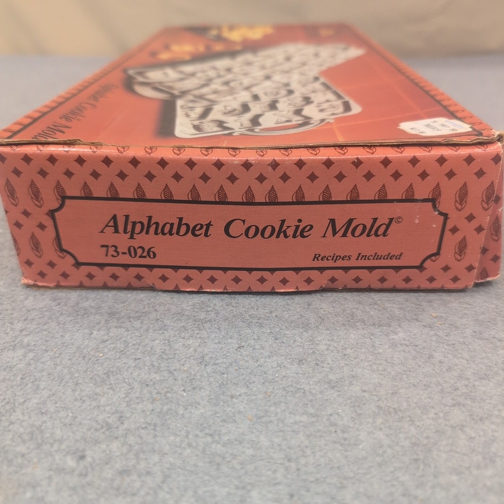 Classic Gourmet John Wright Cast Iron Alphabet Cookie Mold Pan 73-026 Vintage - Picture 2 of 6